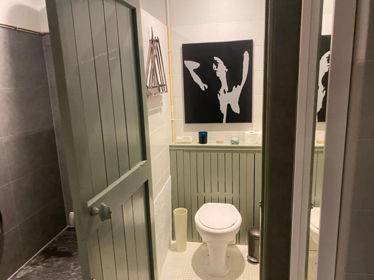 Ingeborgh Art Apartment Grootschermer
